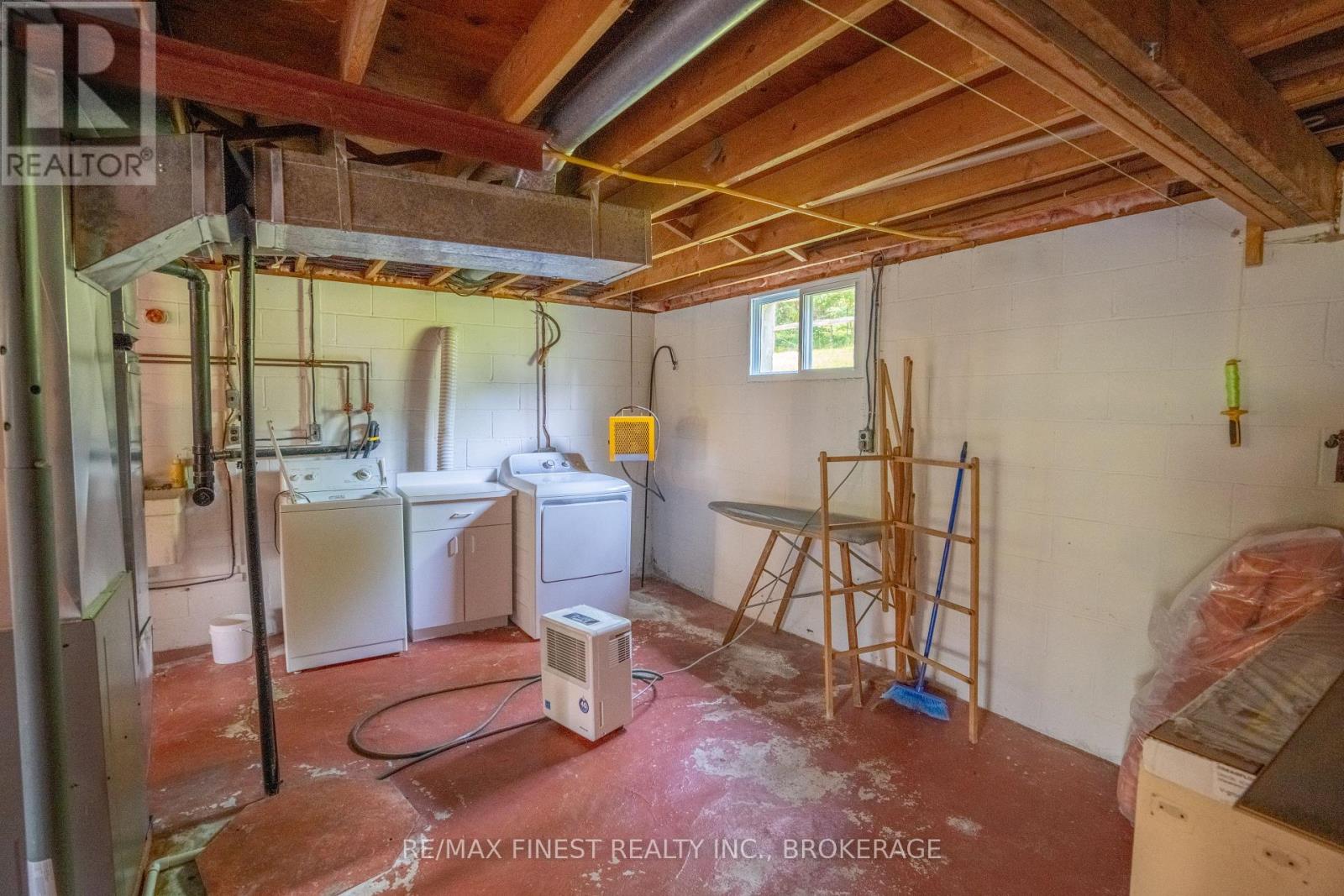1031 James Road Property Photo 35