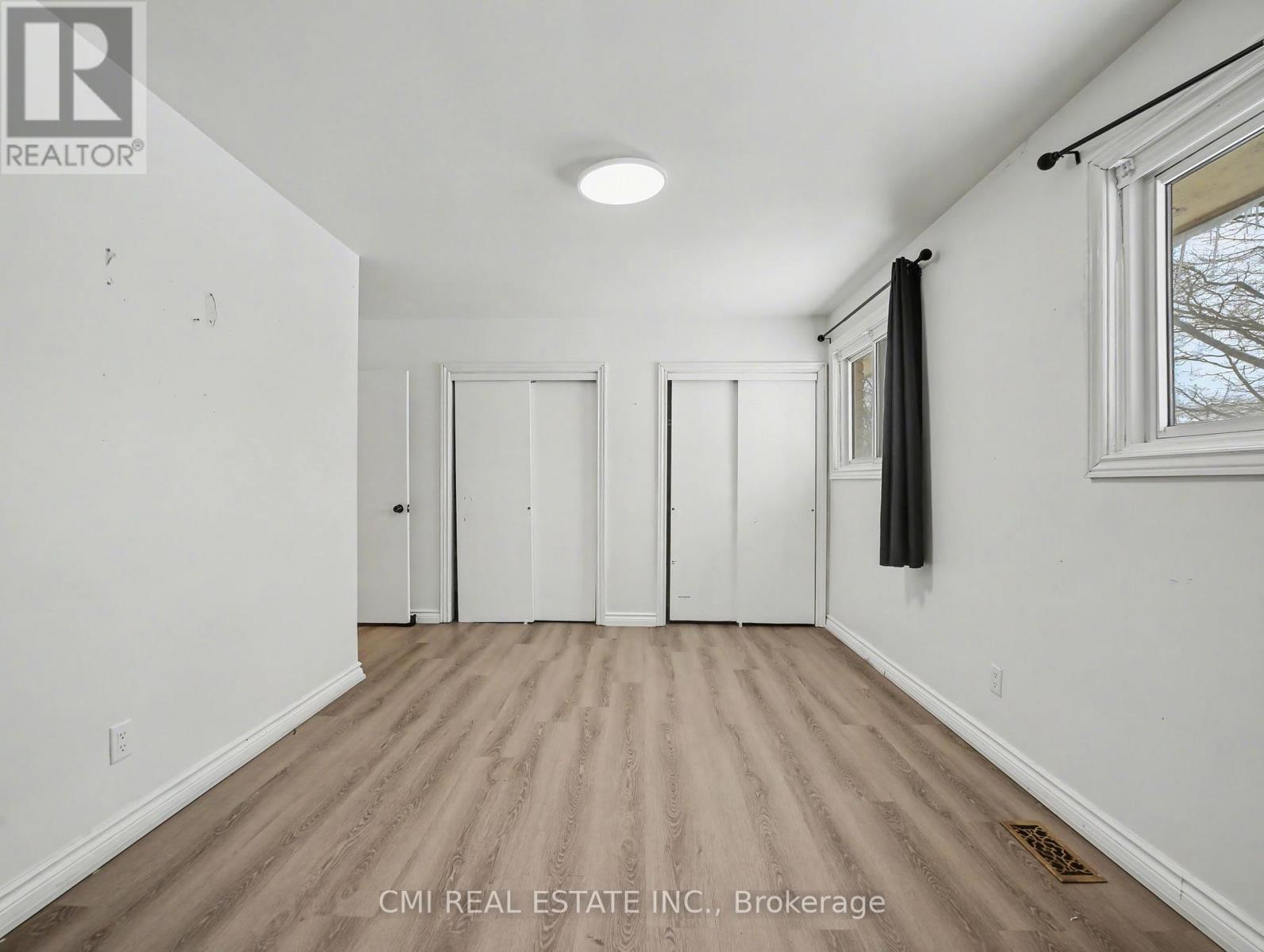 4306 East Avenue Property Photo 10