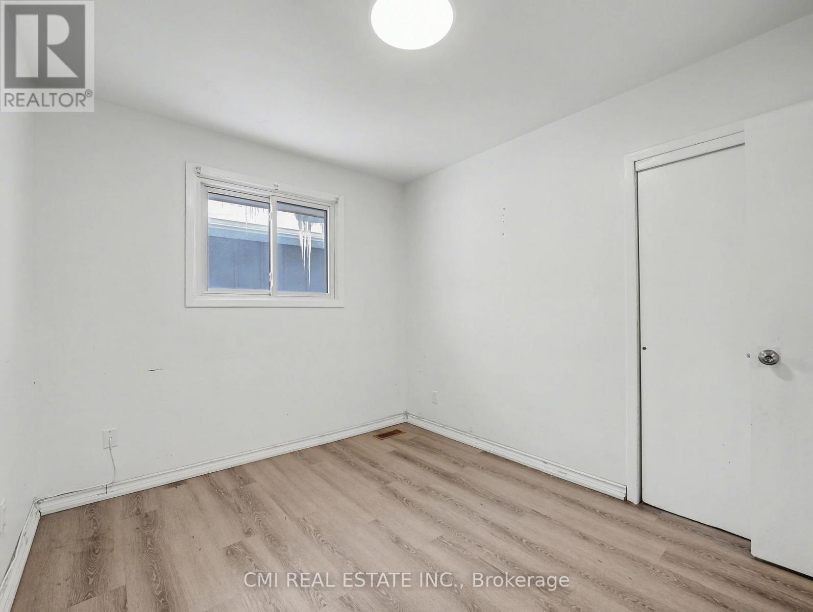 4306 East Avenue Property Photo 13