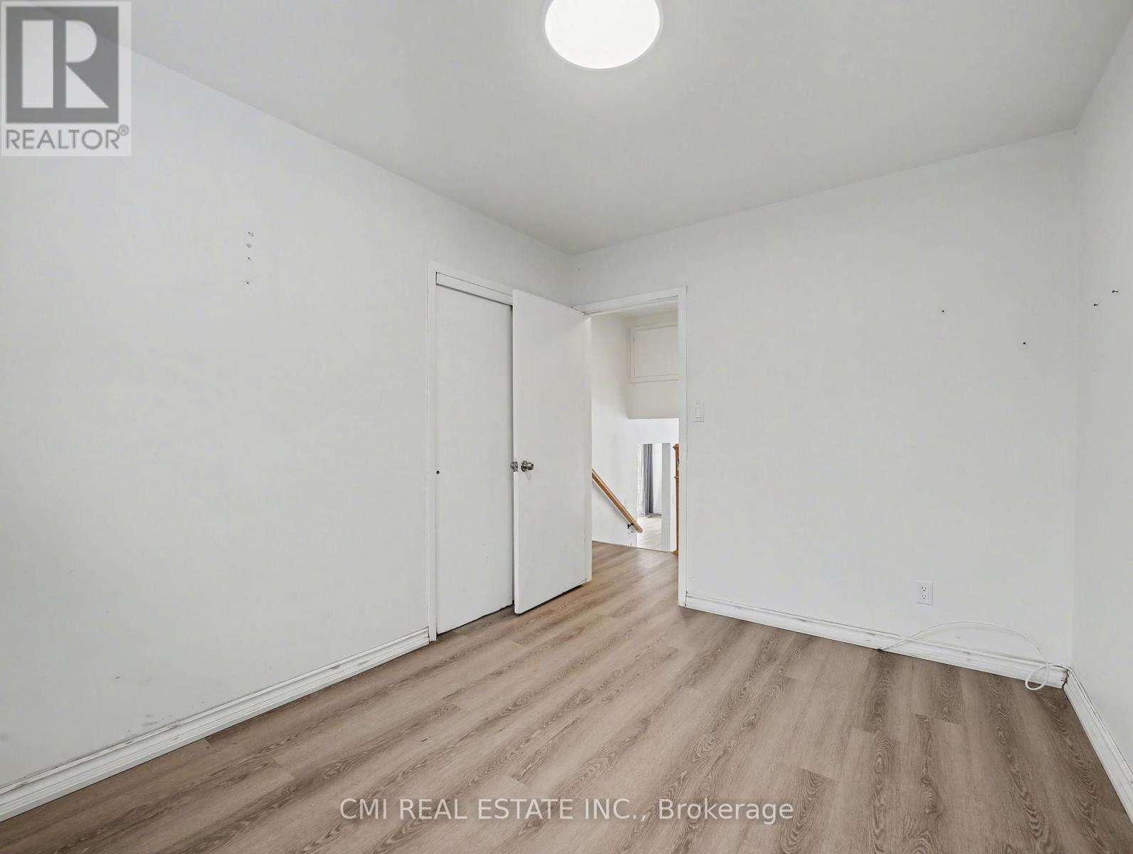 4306 East Avenue Property Photo 14