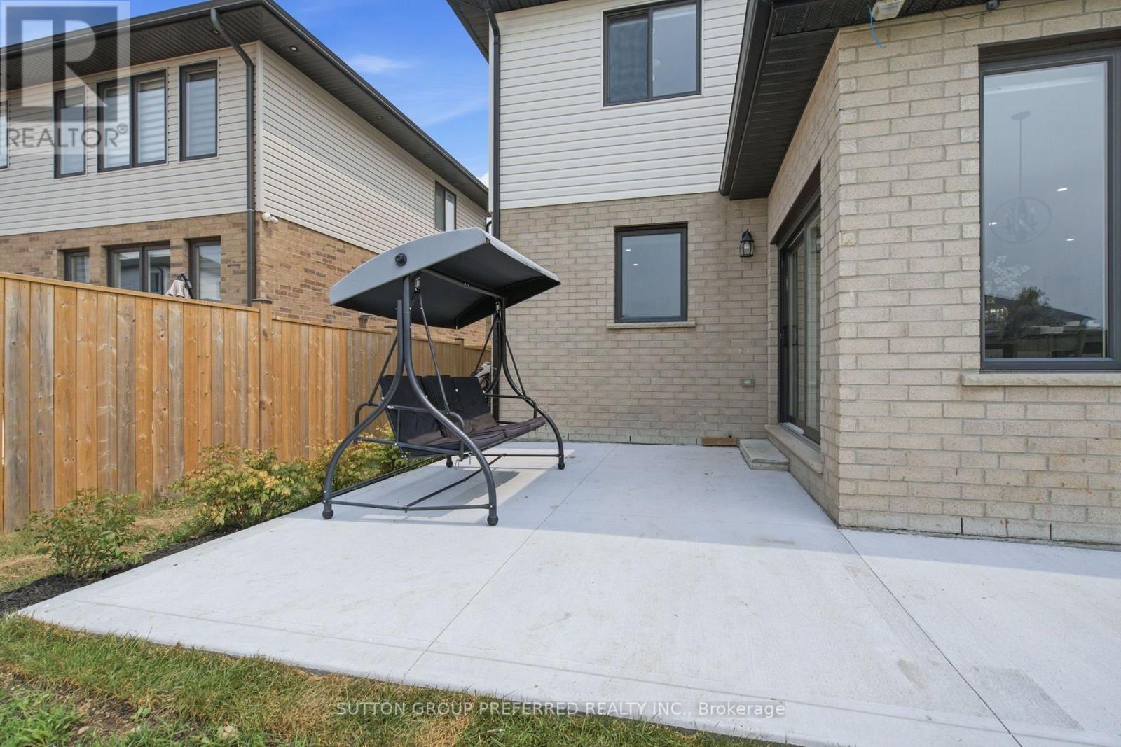 19 Kaiser Lane Property Photo 39