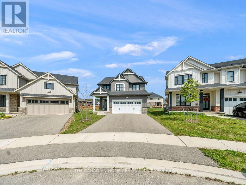 51 Keba Crescent N Property Photo 2