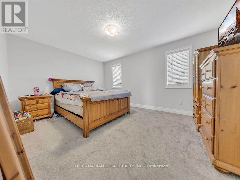 51 Keba Crescent N Property Photo 22