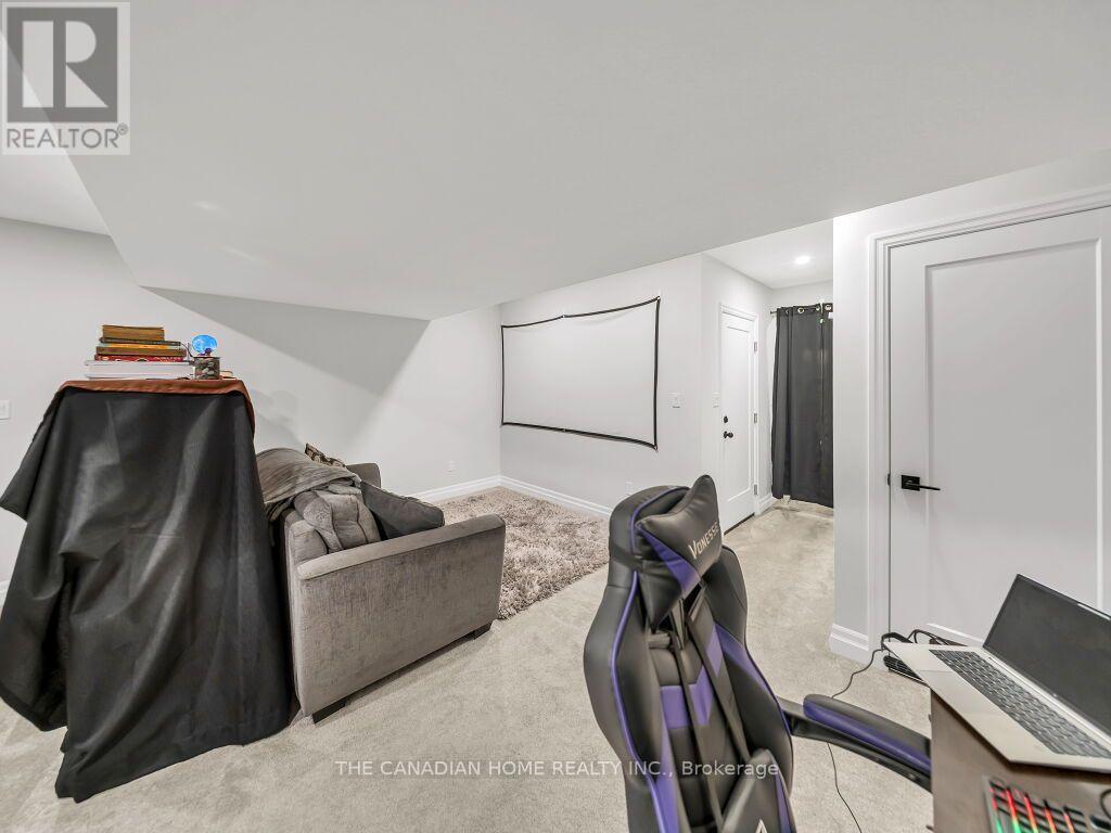 51 Keba Crescent N Property Photo 36