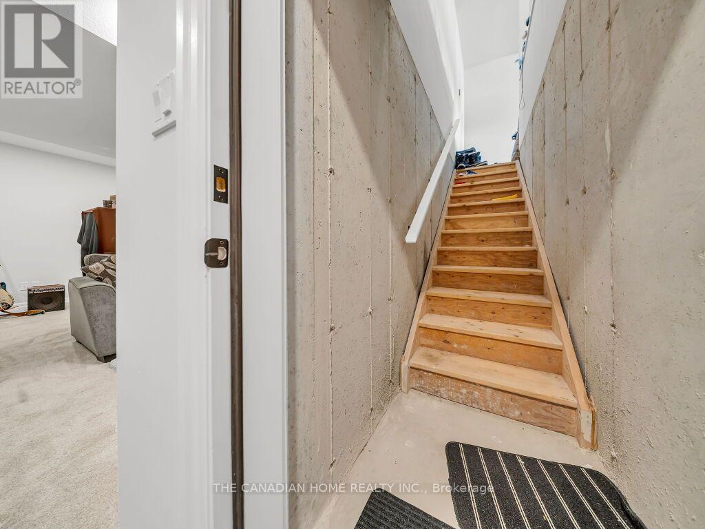 51 Keba Crescent N Property Photo 41