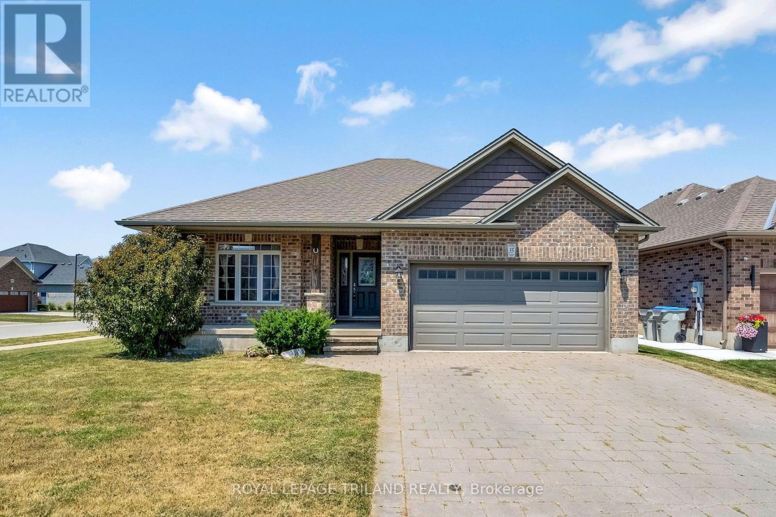 35 CASSIE CRESCENT