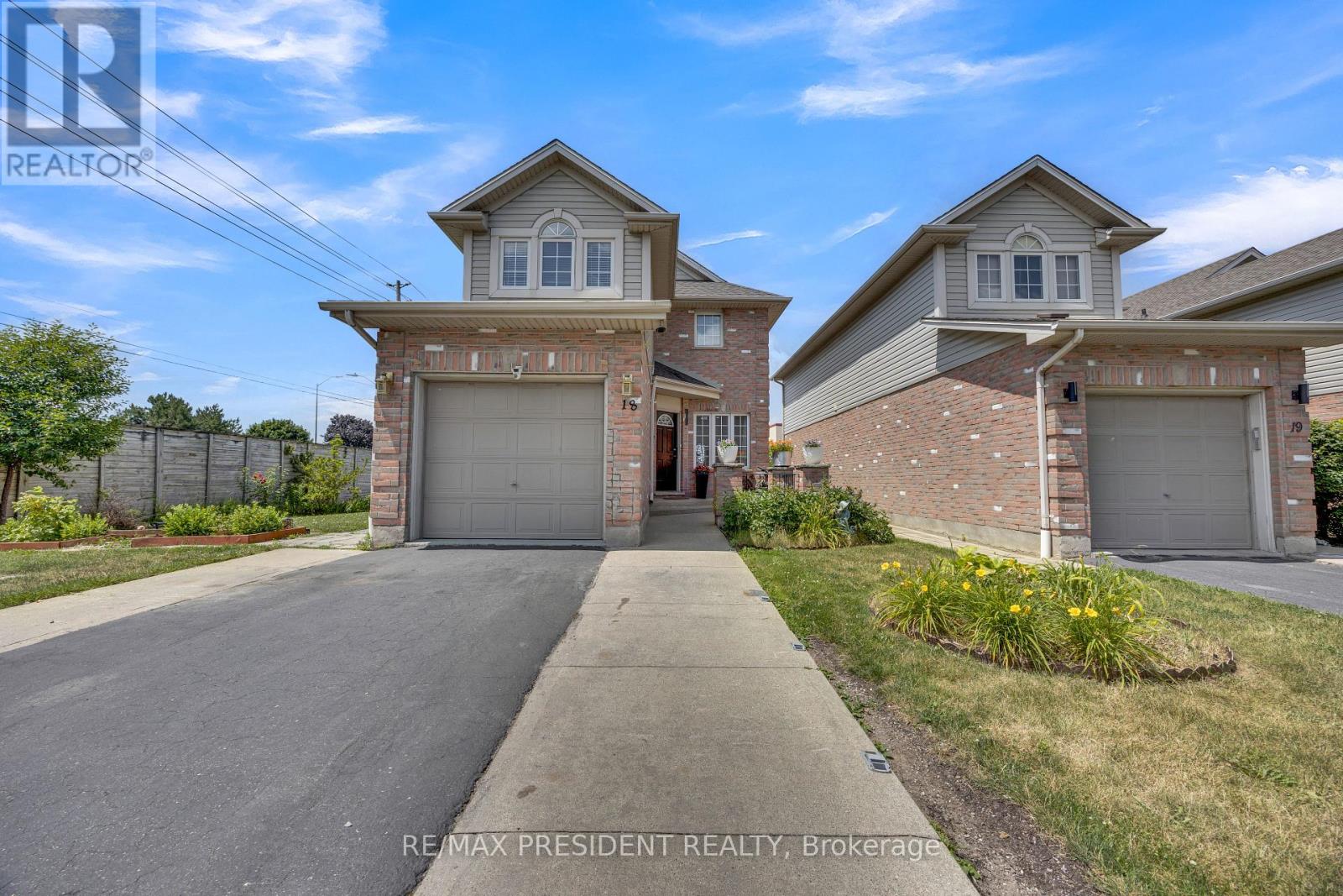 18 - 10 Chalkstone Drive Property Photo 2