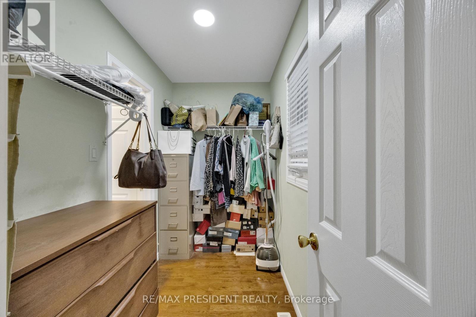 18 - 10 Chalkstone Drive Property Photo 17
