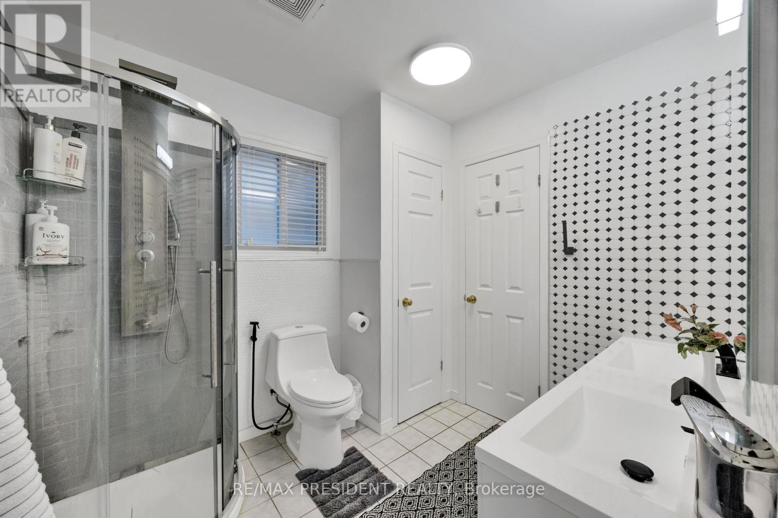 18 - 10 Chalkstone Drive Property Photo 19
