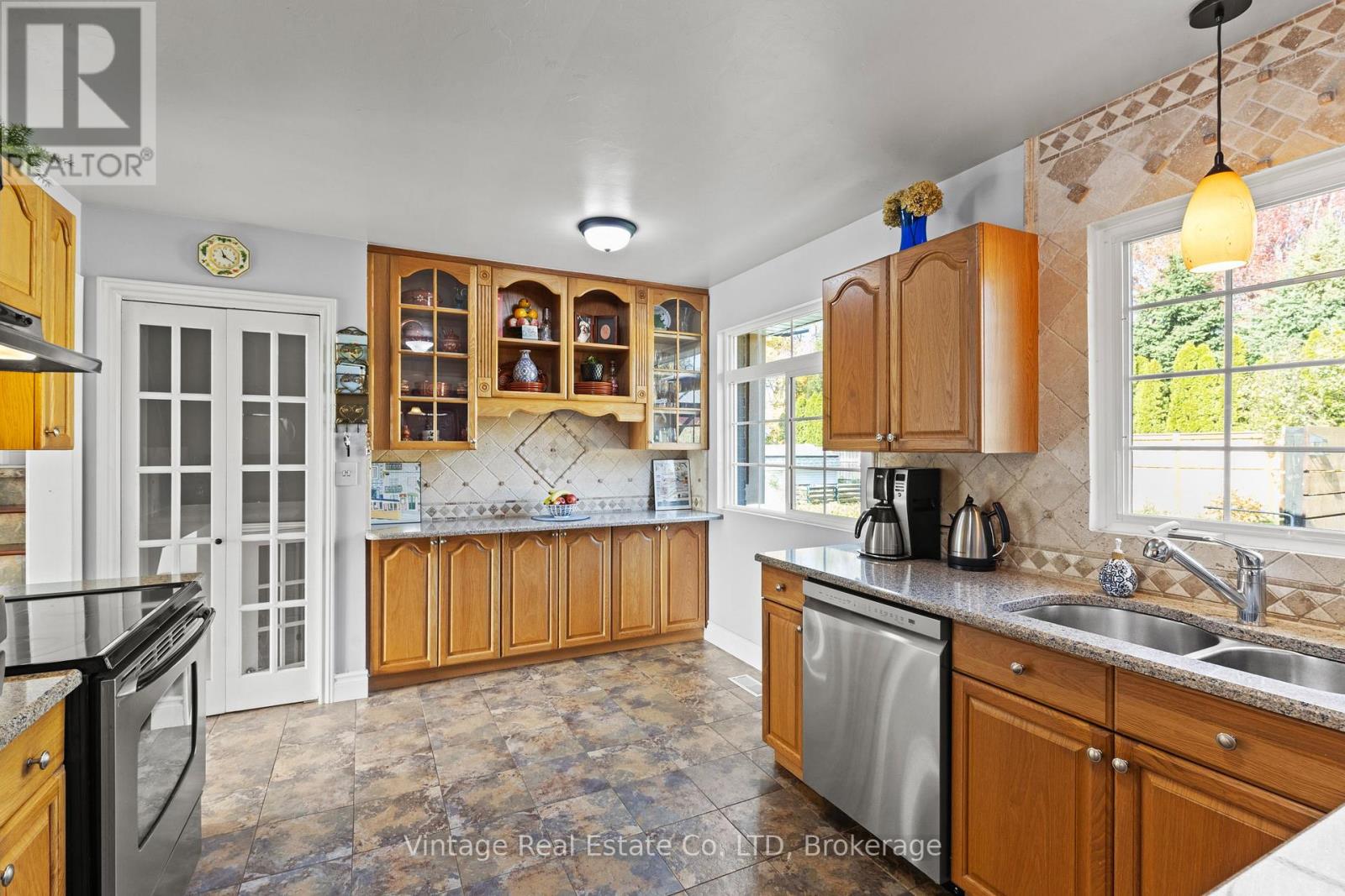1841 Sunset Lane Property Photo 9