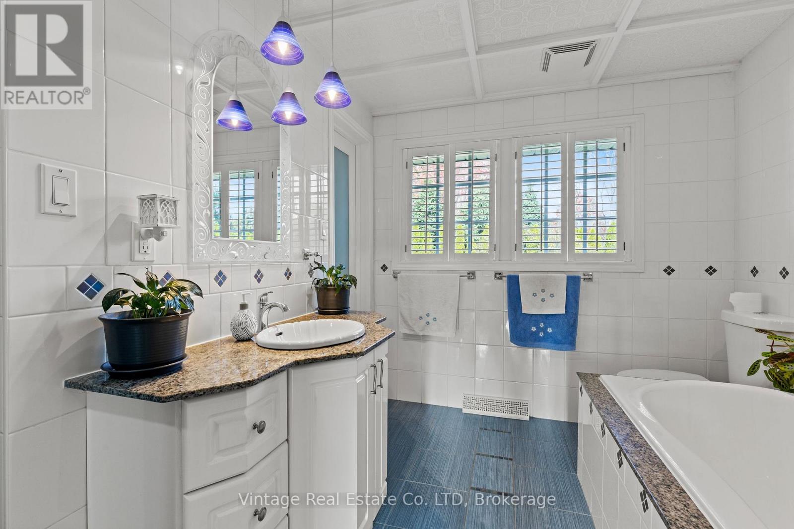 1841 Sunset Lane Property Photo 14