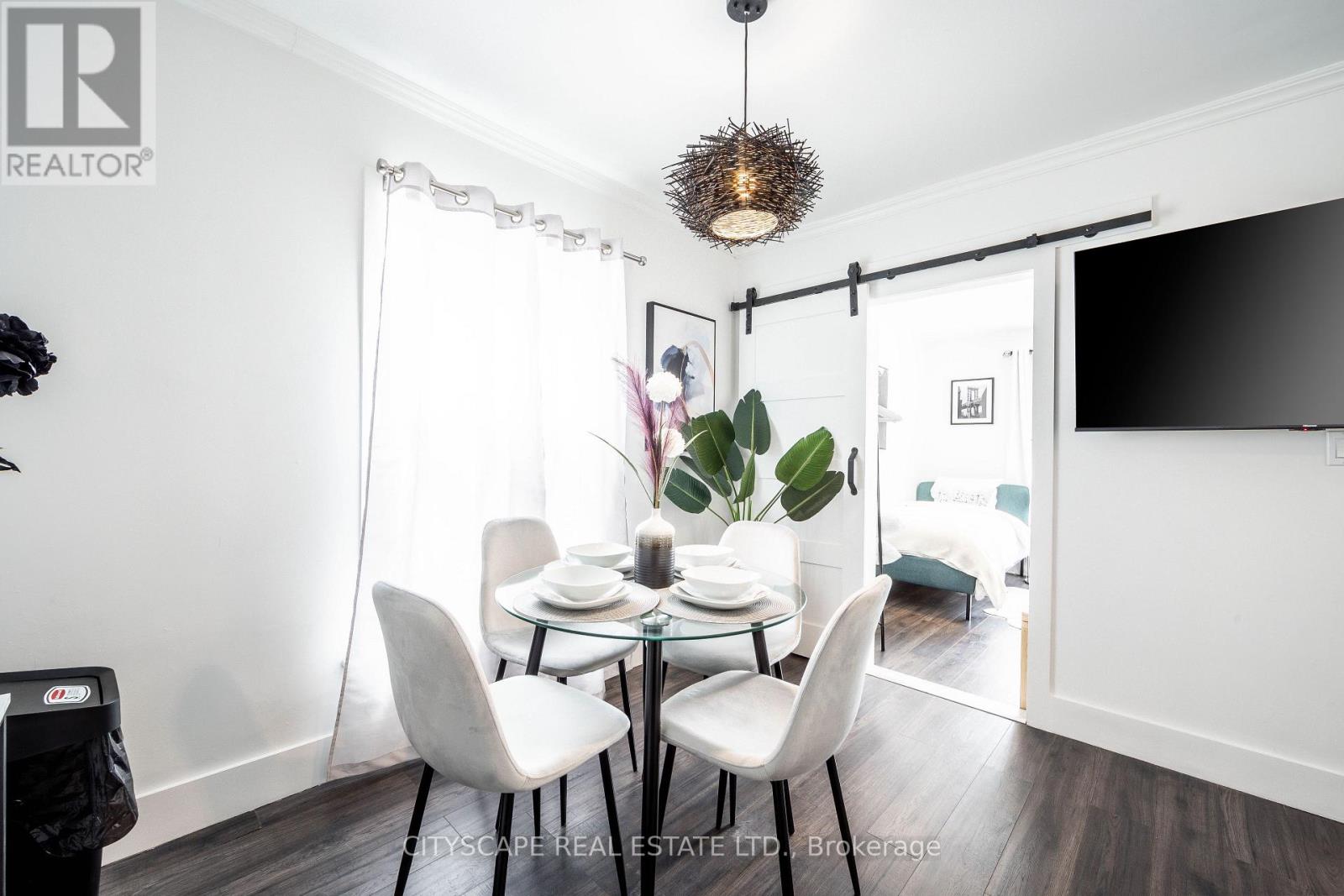 5073 Kitchener Street Property Photo 7