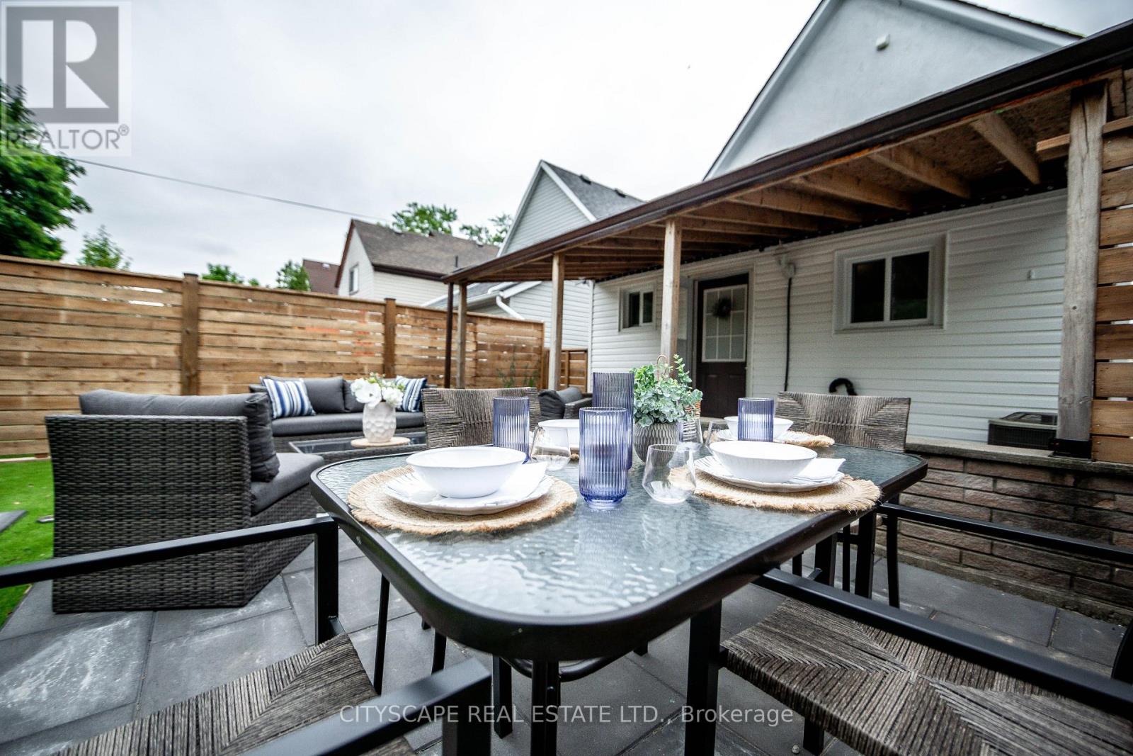 5073 Kitchener Street Property Photo 29