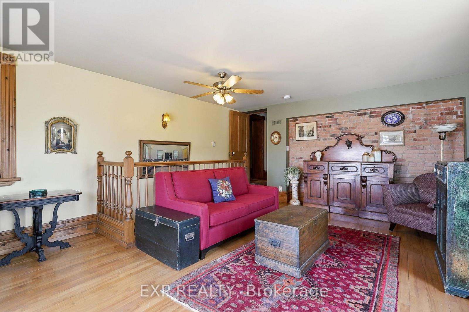 702 Dollard Street Property Photo 21