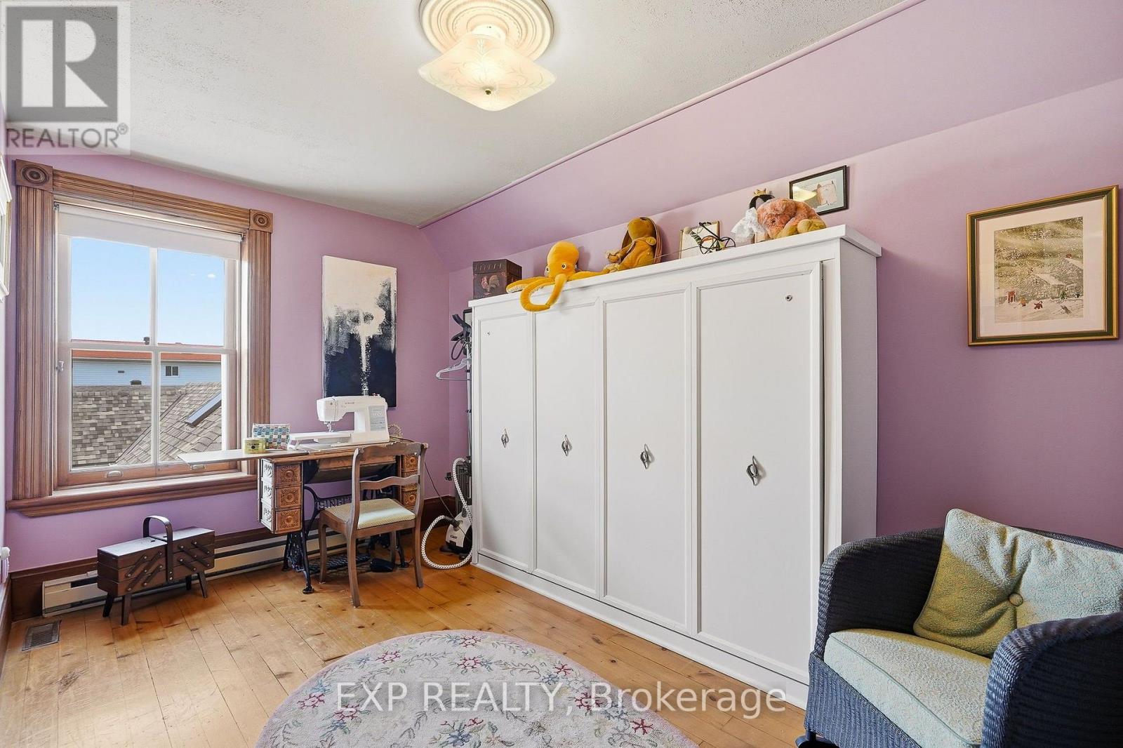 702 Dollard Street Property Photo 27