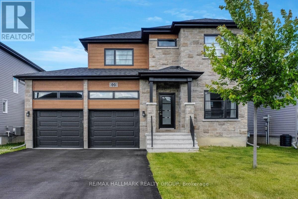 609 Misty Street Property Photo 1