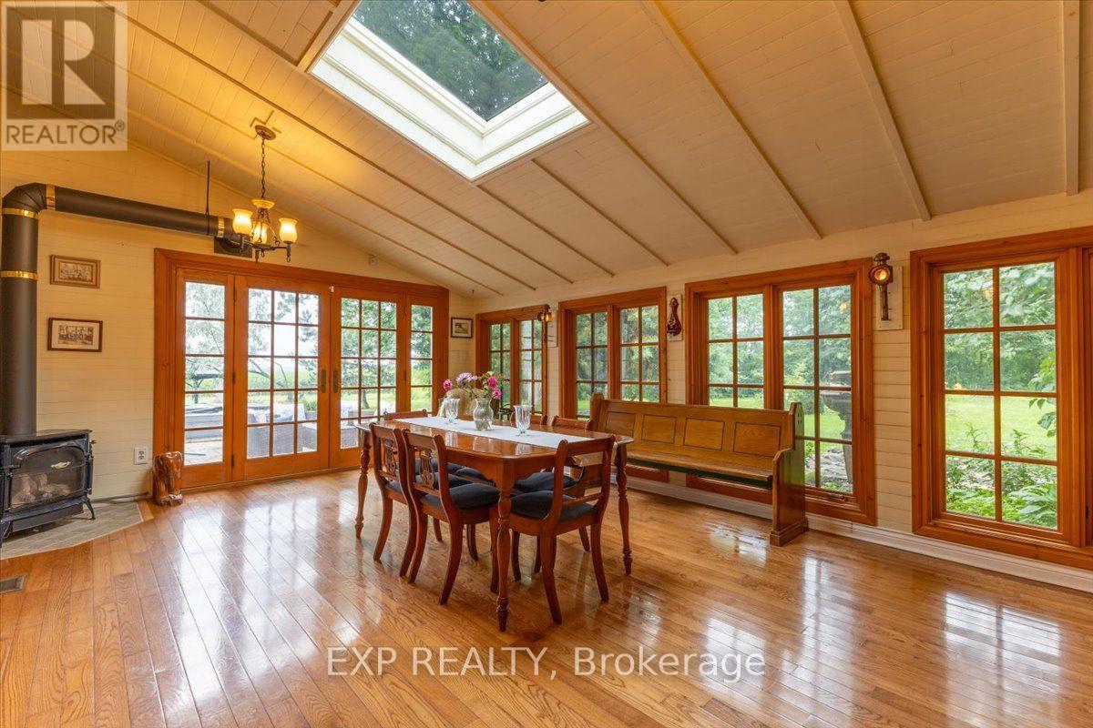 5519 Old Richmond Road Property Photo 6