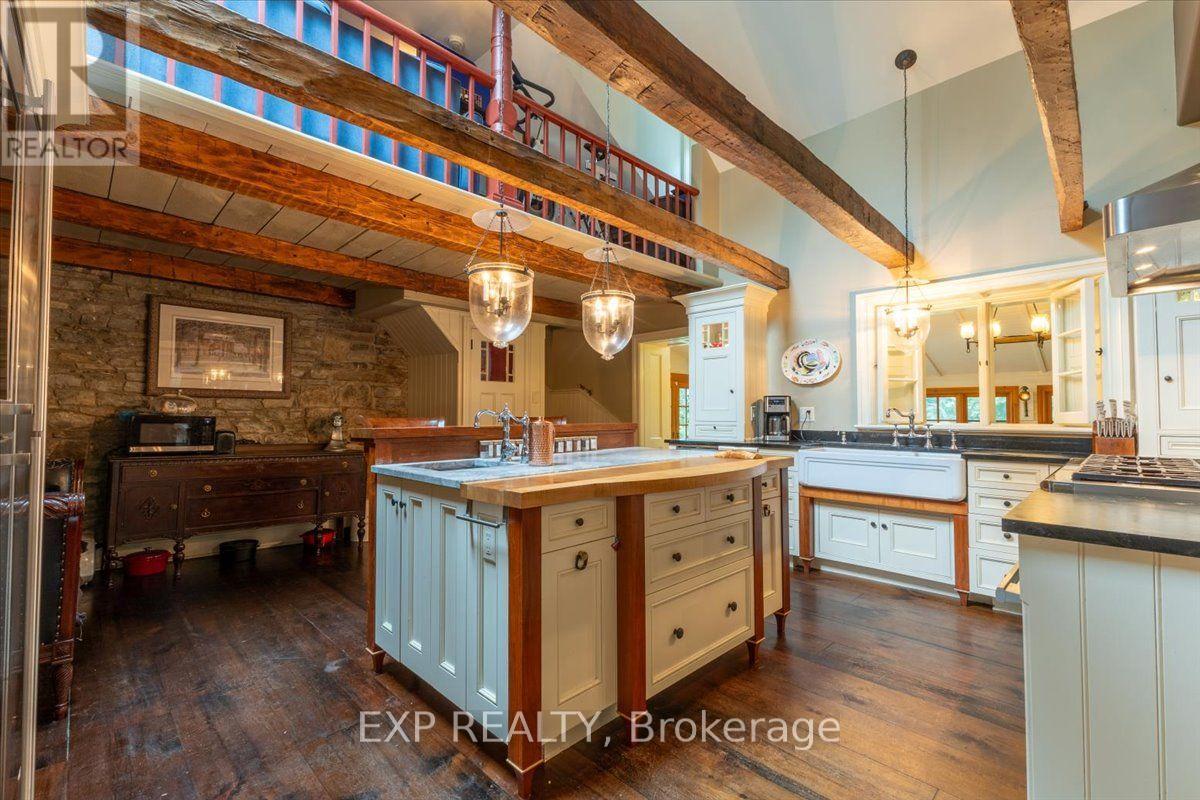 5519 Old Richmond Road Property Photo 8