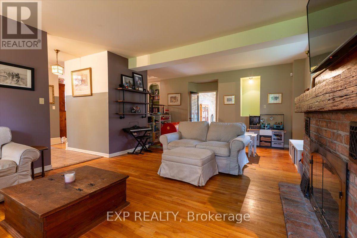 5519 Old Richmond Road Property Photo 15