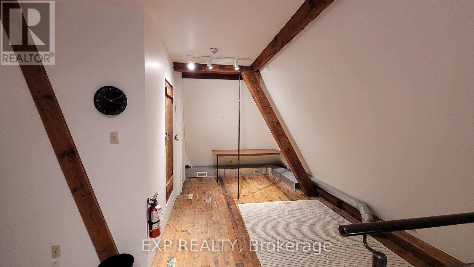 9 - 73 Mill Street Property Photo 2