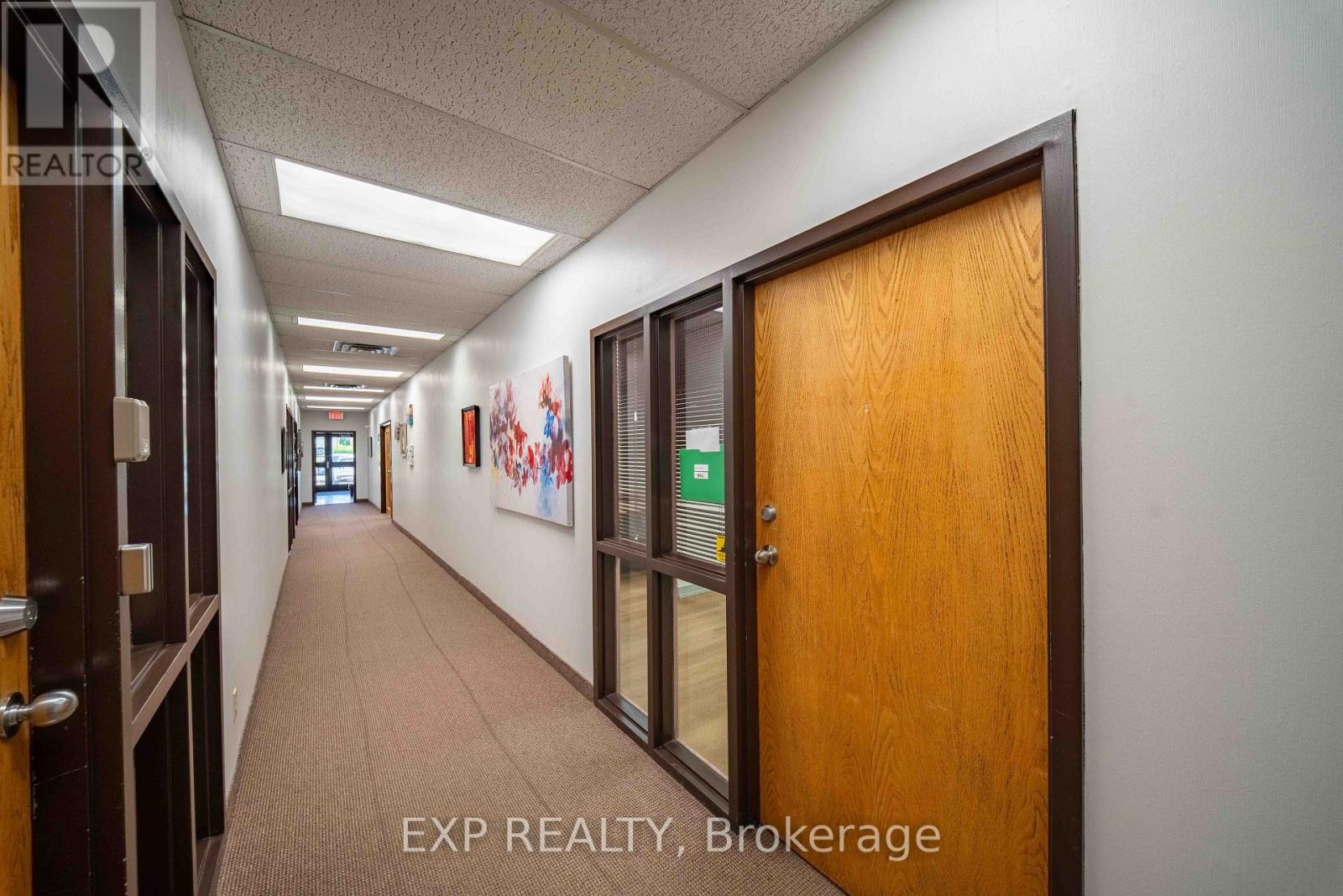 104 - 28 Concourse Gate Property Photo 3