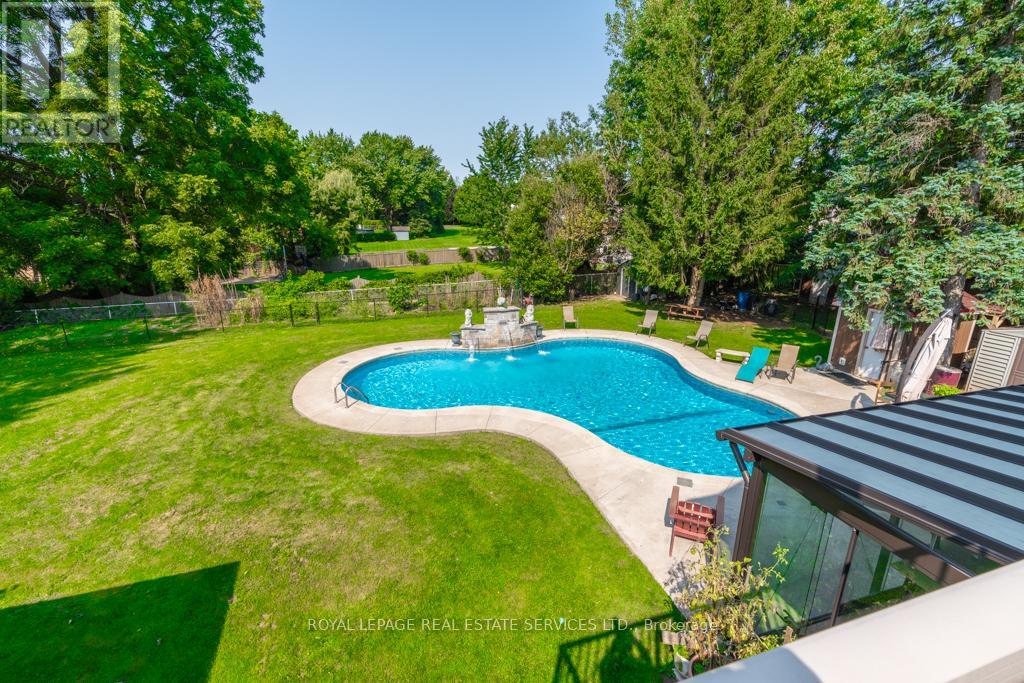 6949 Thorold Stone Road Property Photo 17