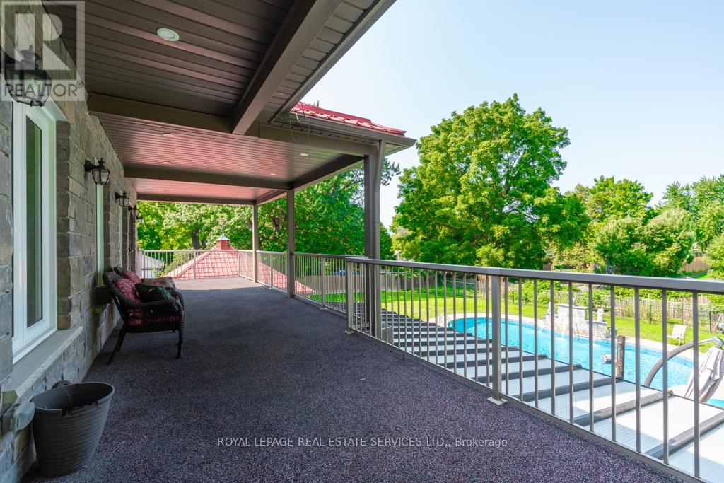 6949 Thorold Stone Road Property Photo 32