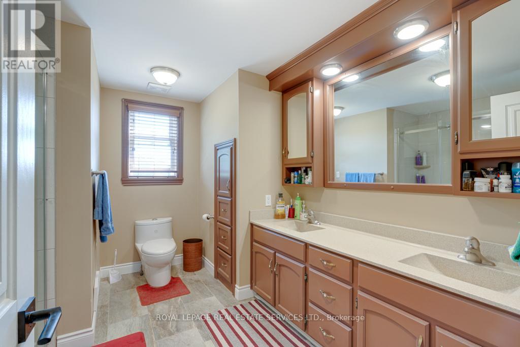 6949 Thorold Stone Road Property Photo 35