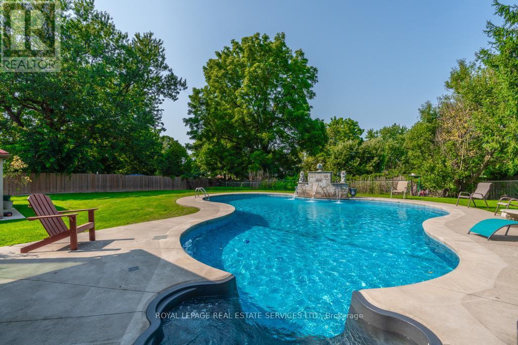 6949 Thorold Stone Road Property Photo 41