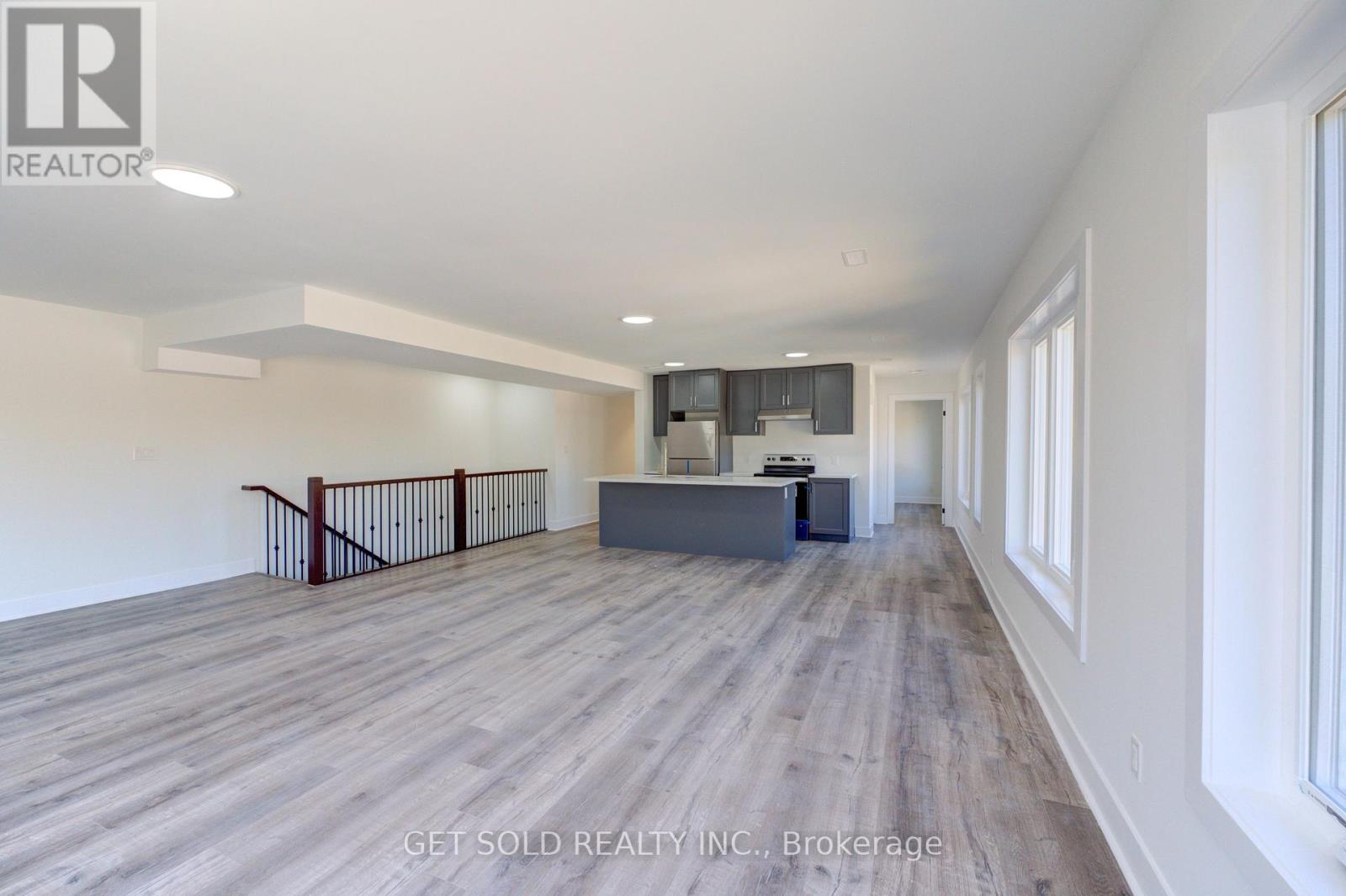 11 - 6701 Thorold Stone Road Property Photo 5