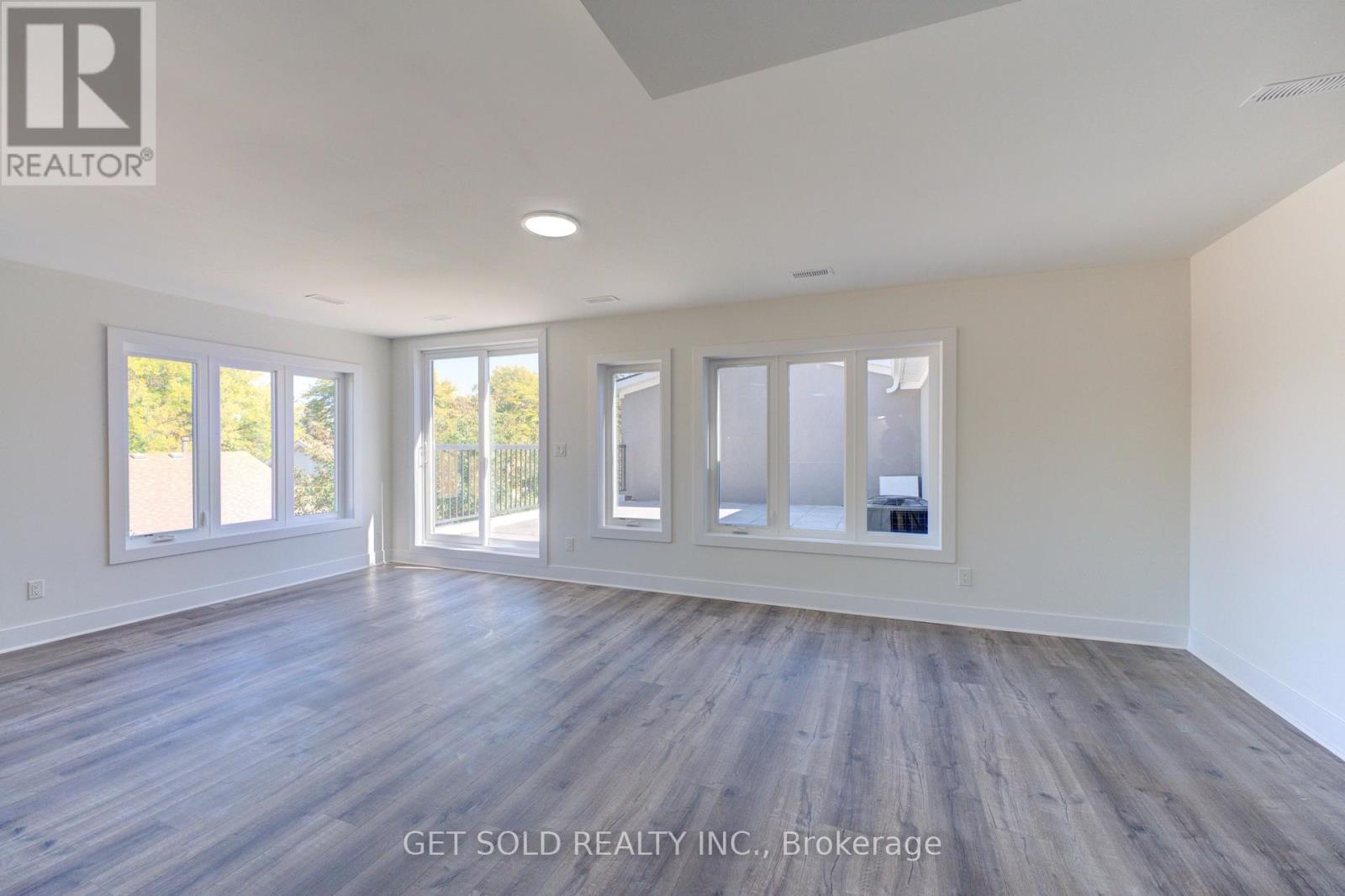11 - 6701 Thorold Stone Road Property Photo 11