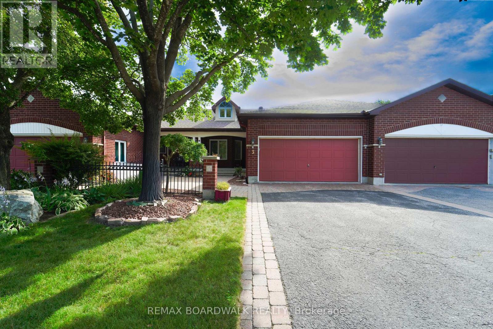 3 COULSON COURT