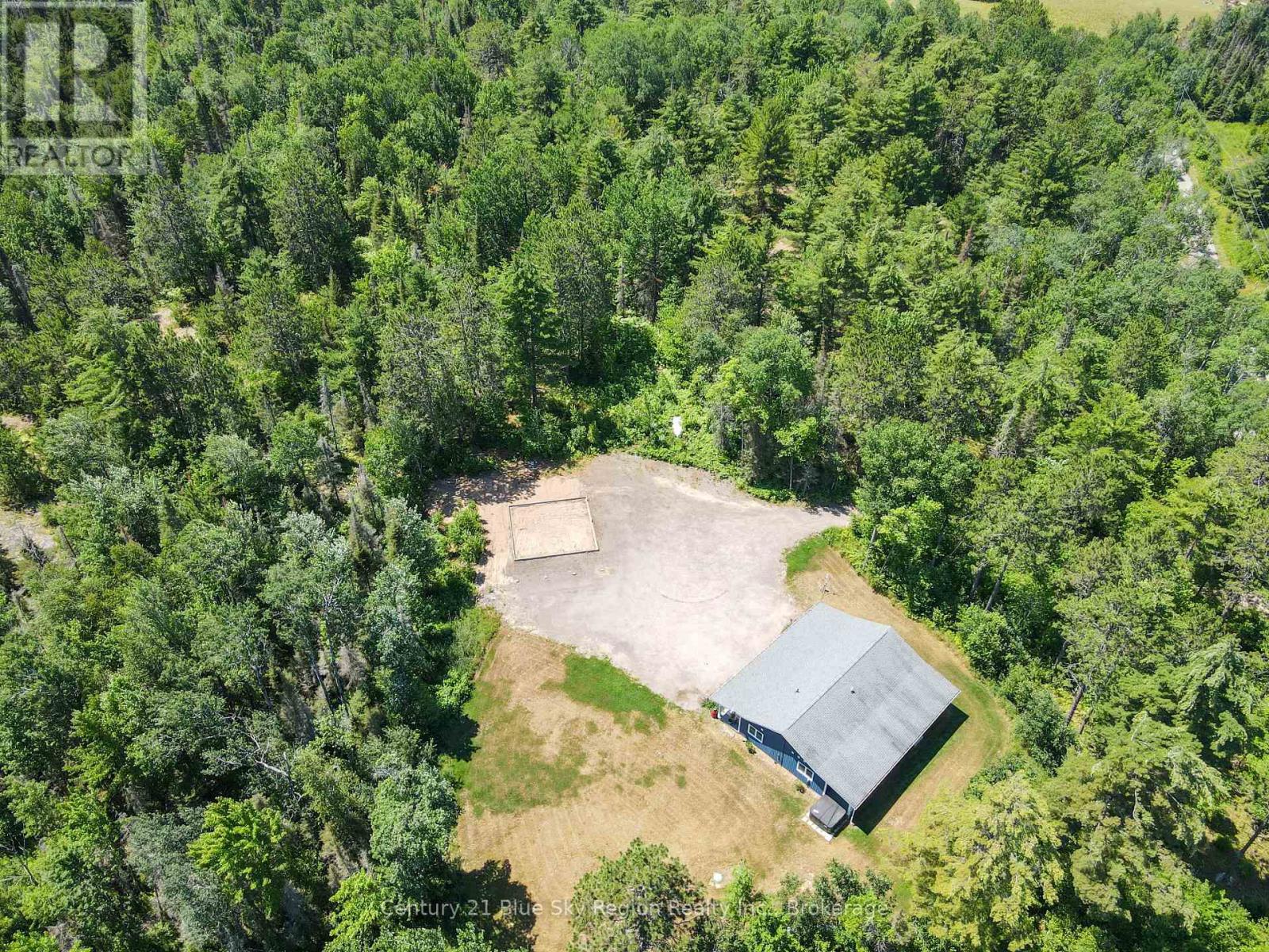 649 Hazel Glen Road Property Photo 4