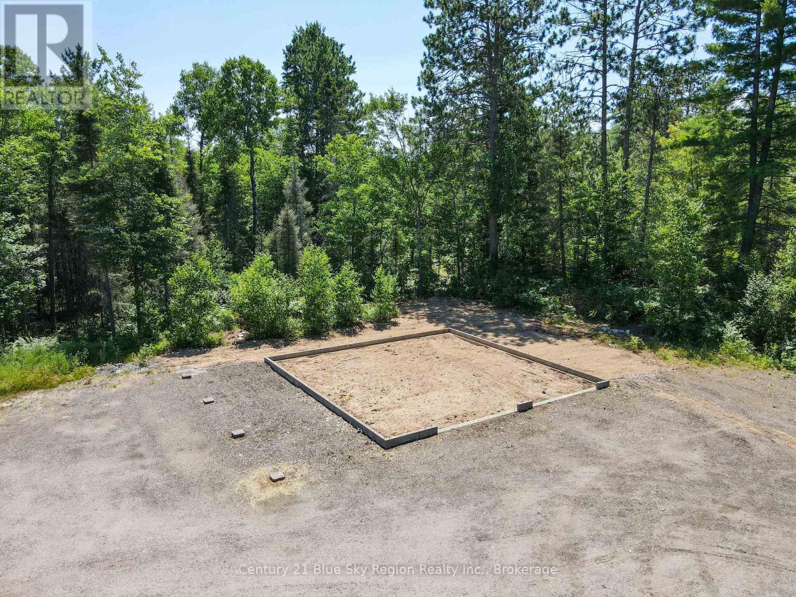 649 Hazel Glen Road Property Photo 5