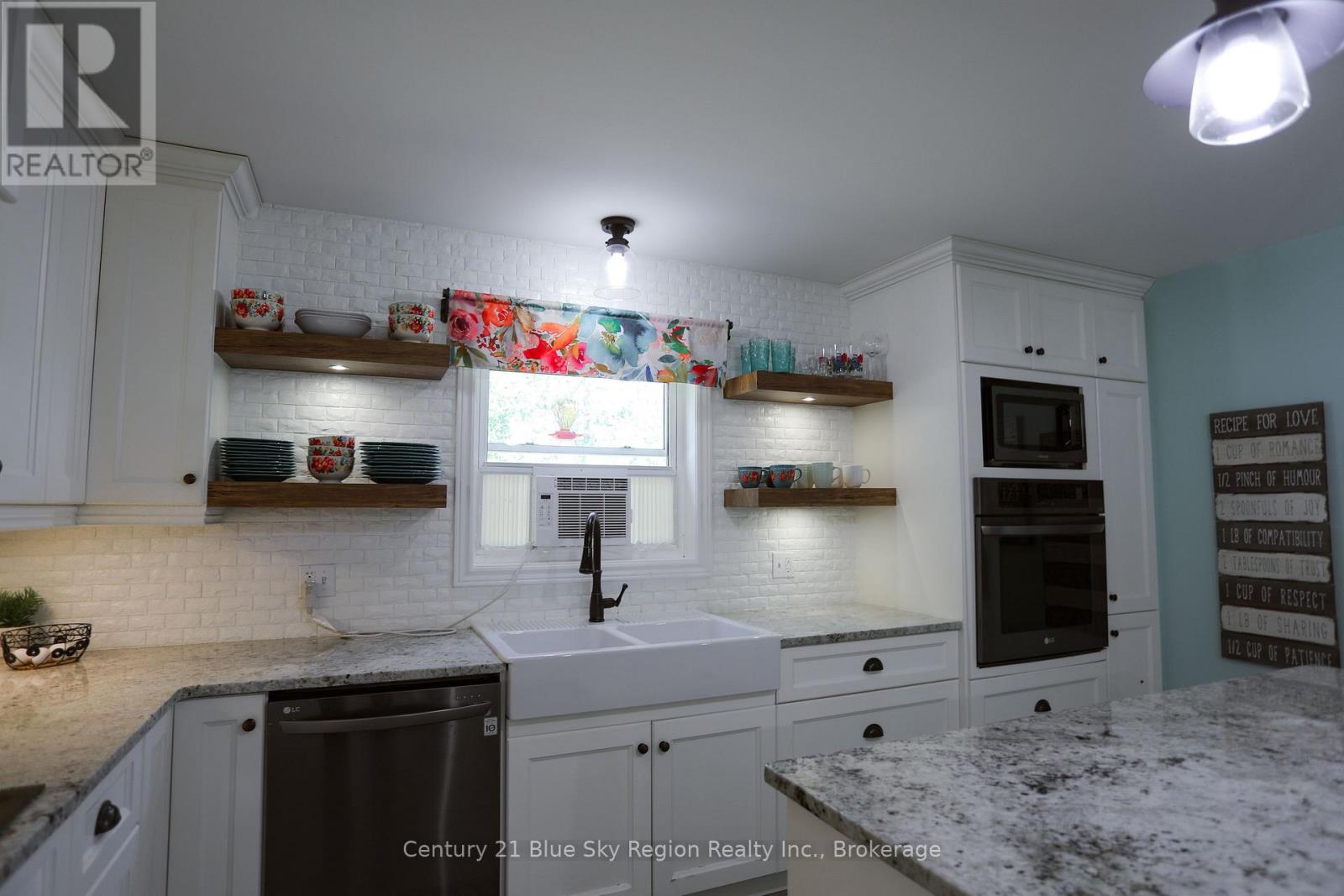 649 Hazel Glen Road Property Photo 16