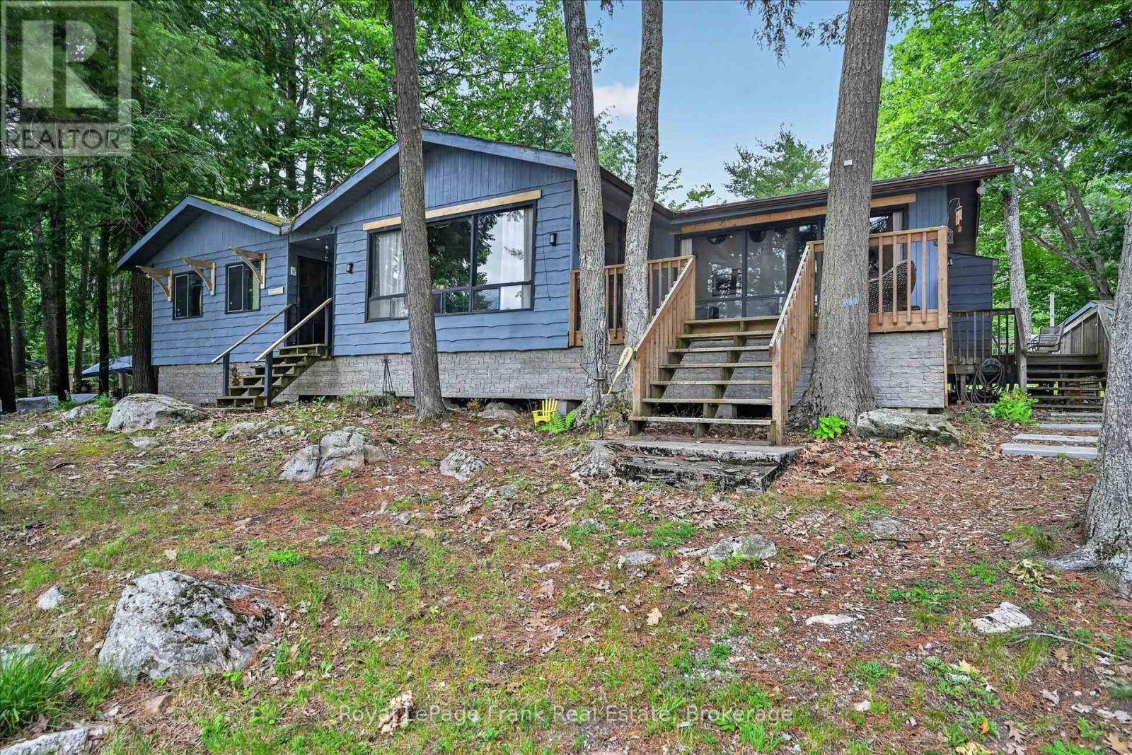 442 Island 7 Stoney Lake Property Photo 2