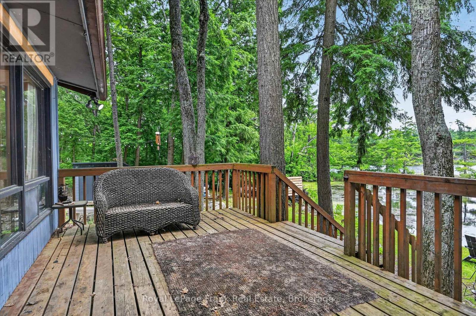 442 Island 7 Stoney Lake Property Photo 11