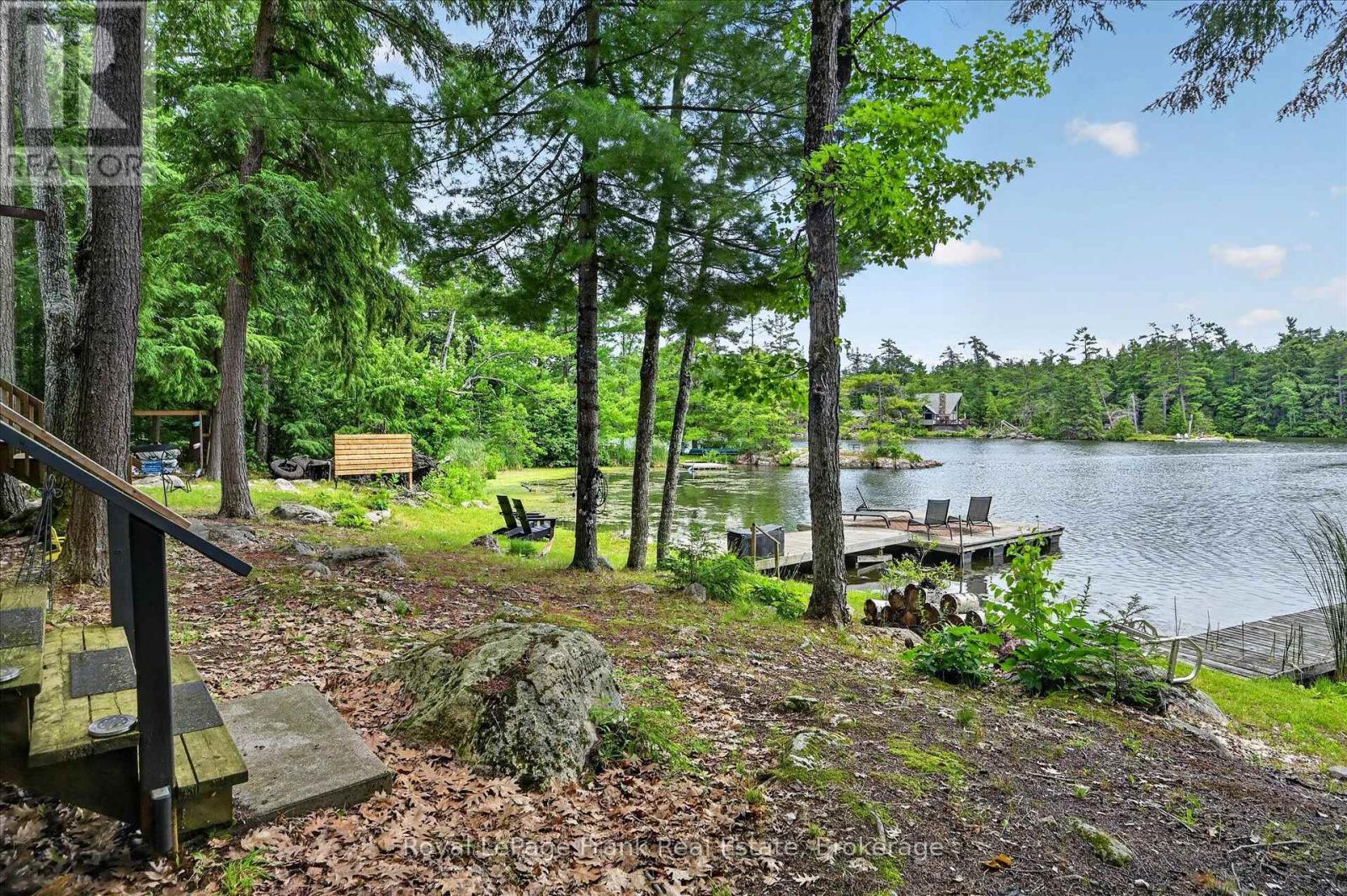 442 Island 7 Stoney Lake Property Photo 27