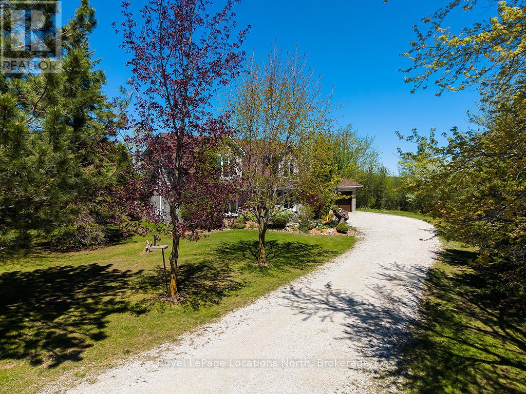 248 St. Vincent Crescent Property Photo 4