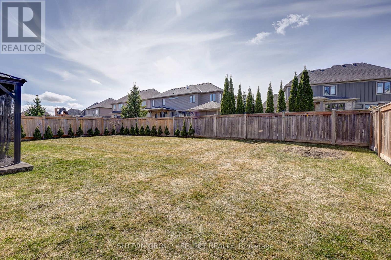 2397 Meadowlands Way Property Photo 40