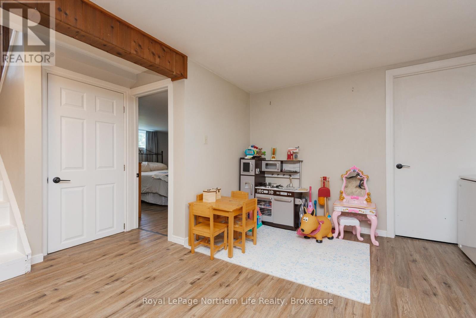 989 Pioneer Road Property Photo 27