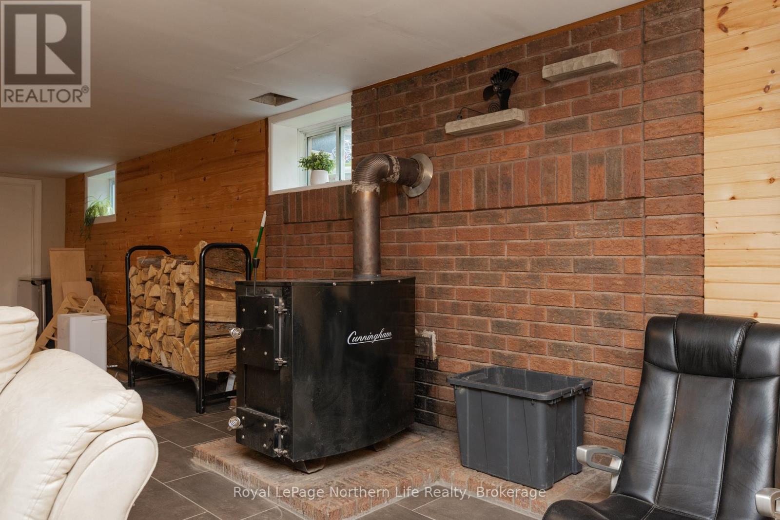 989 Pioneer Road Property Photo 30