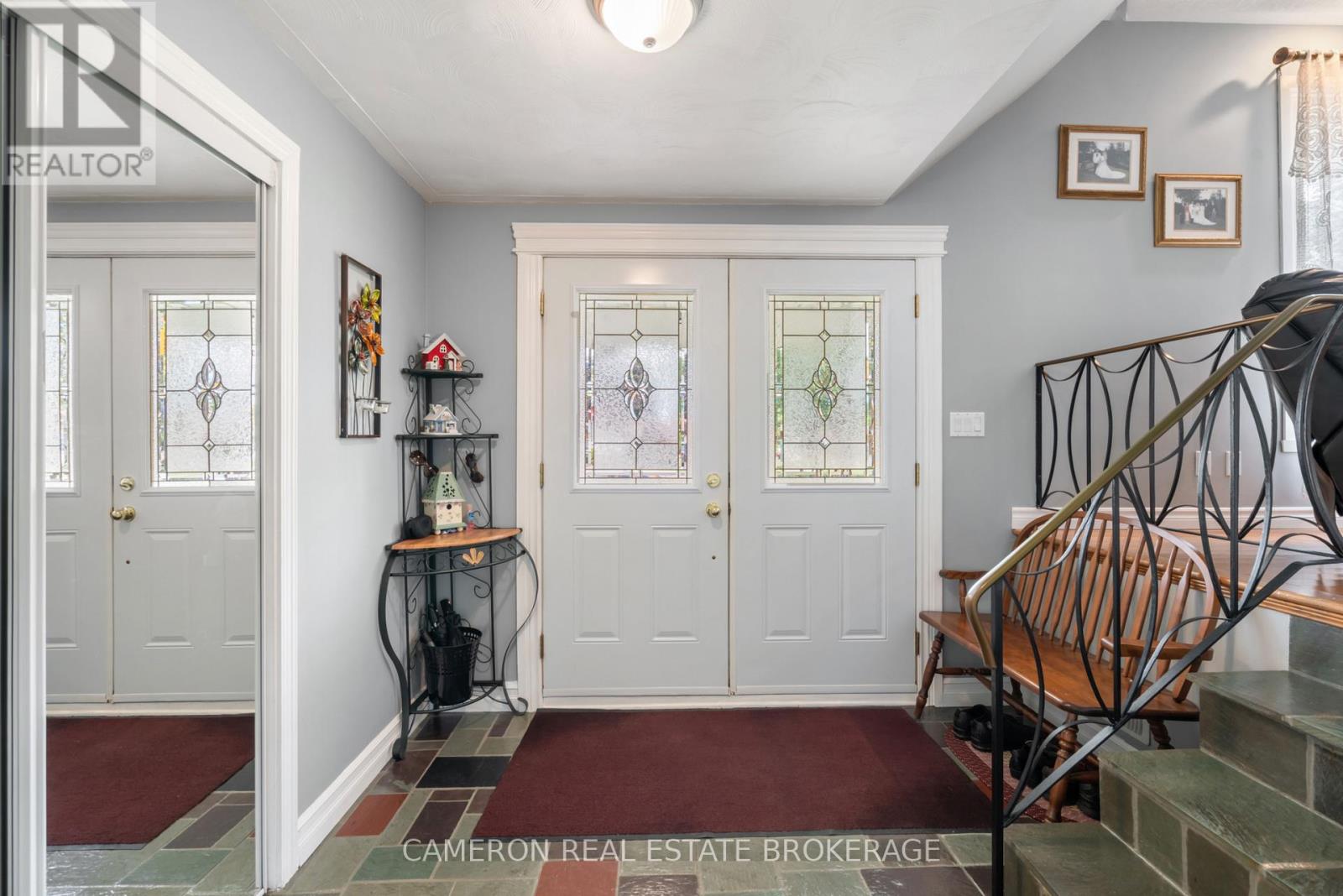 1495 Second Street E Property Photo 4