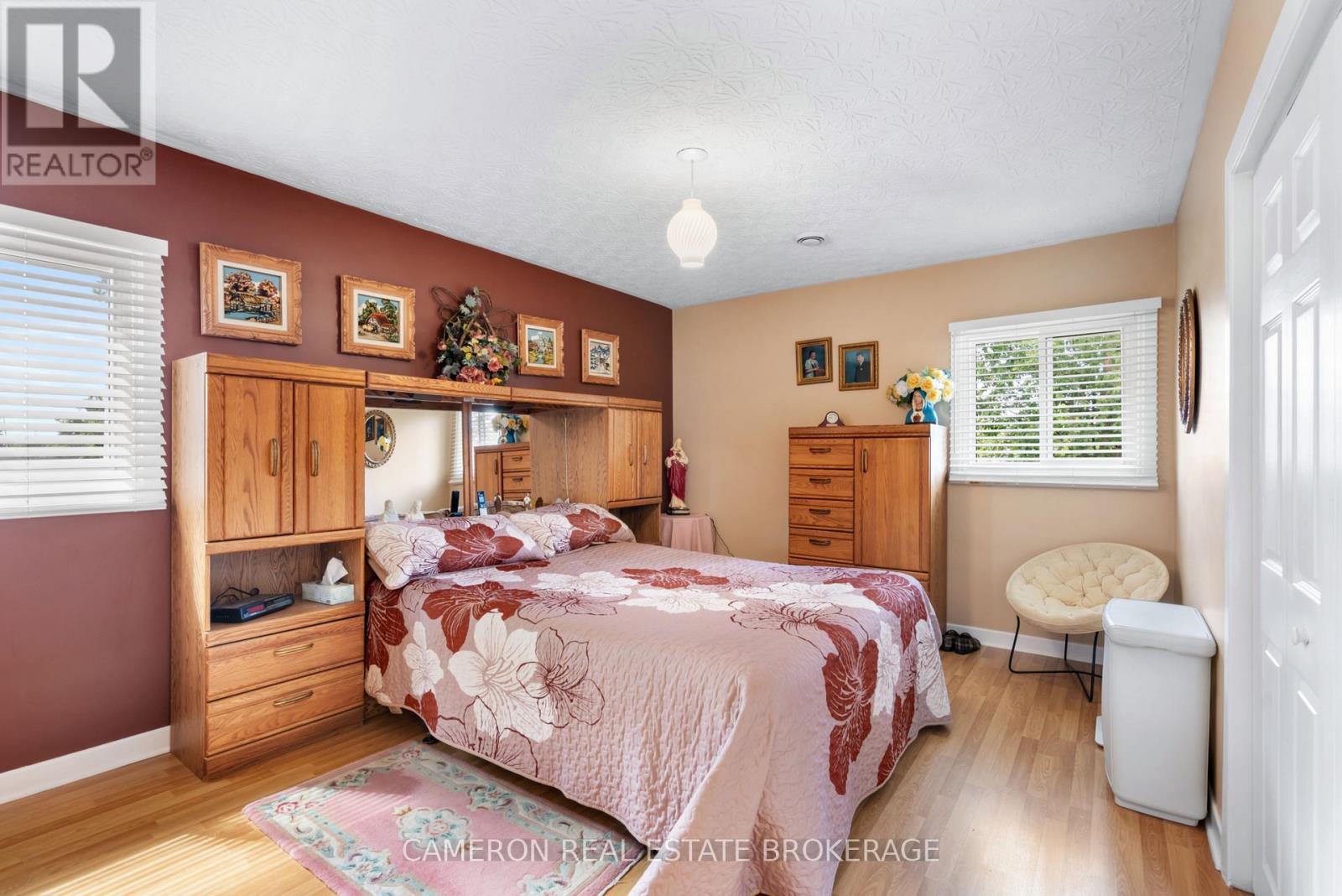 1495 Second Street E Property Photo 12