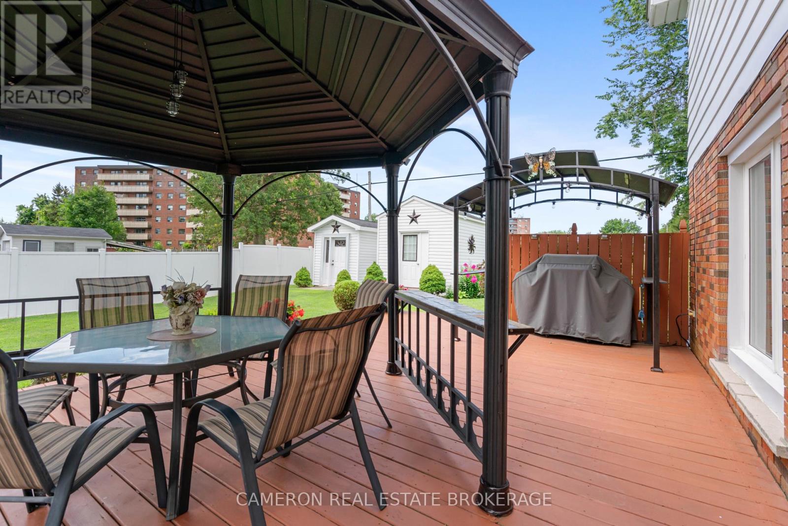 1495 Second Street E Property Photo 23