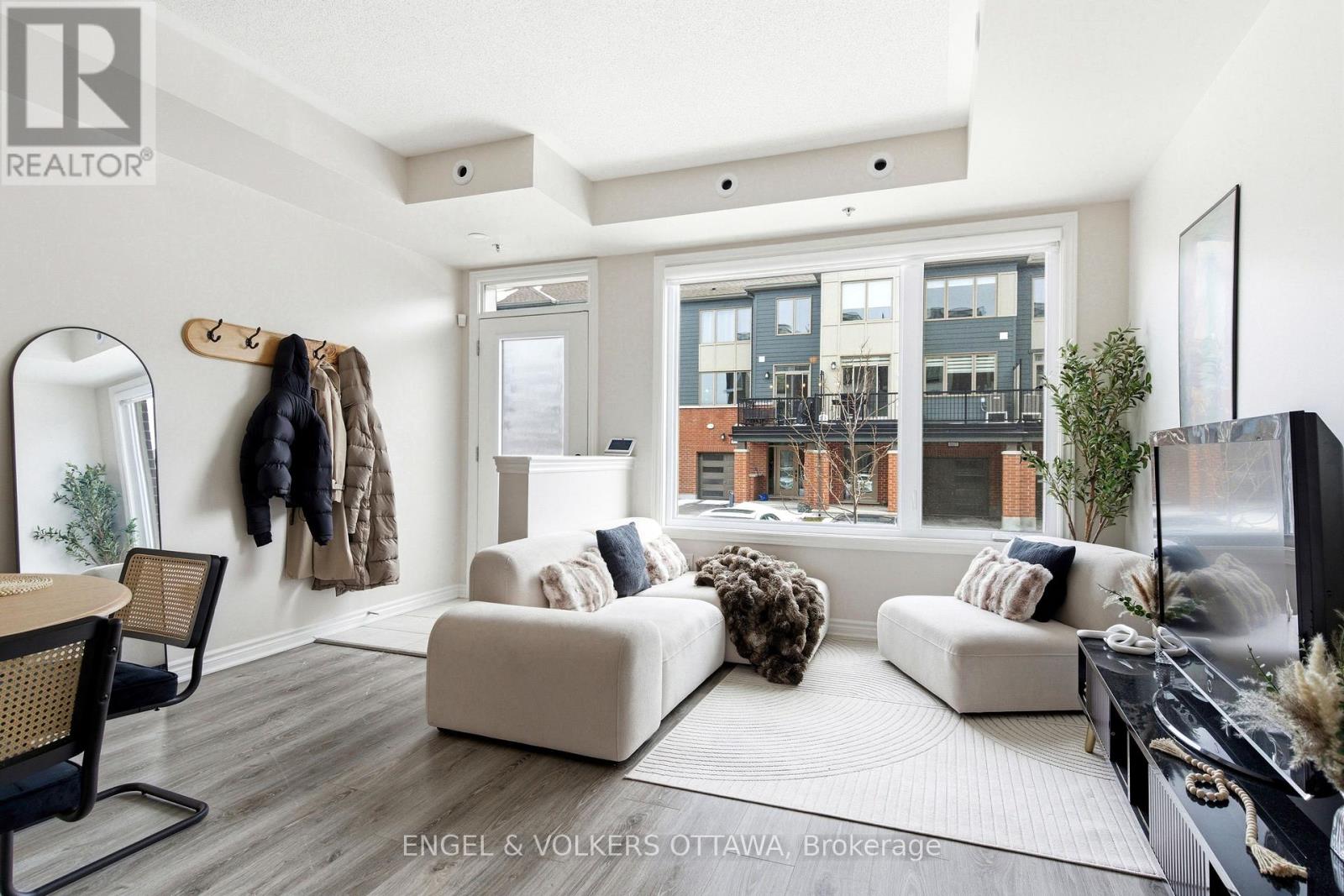 808 Kiniw Private Property Photo 4