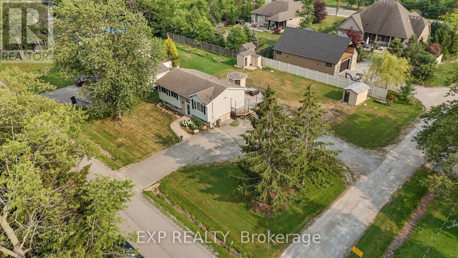 3209 YOUNG AVENUE Property Photo 1