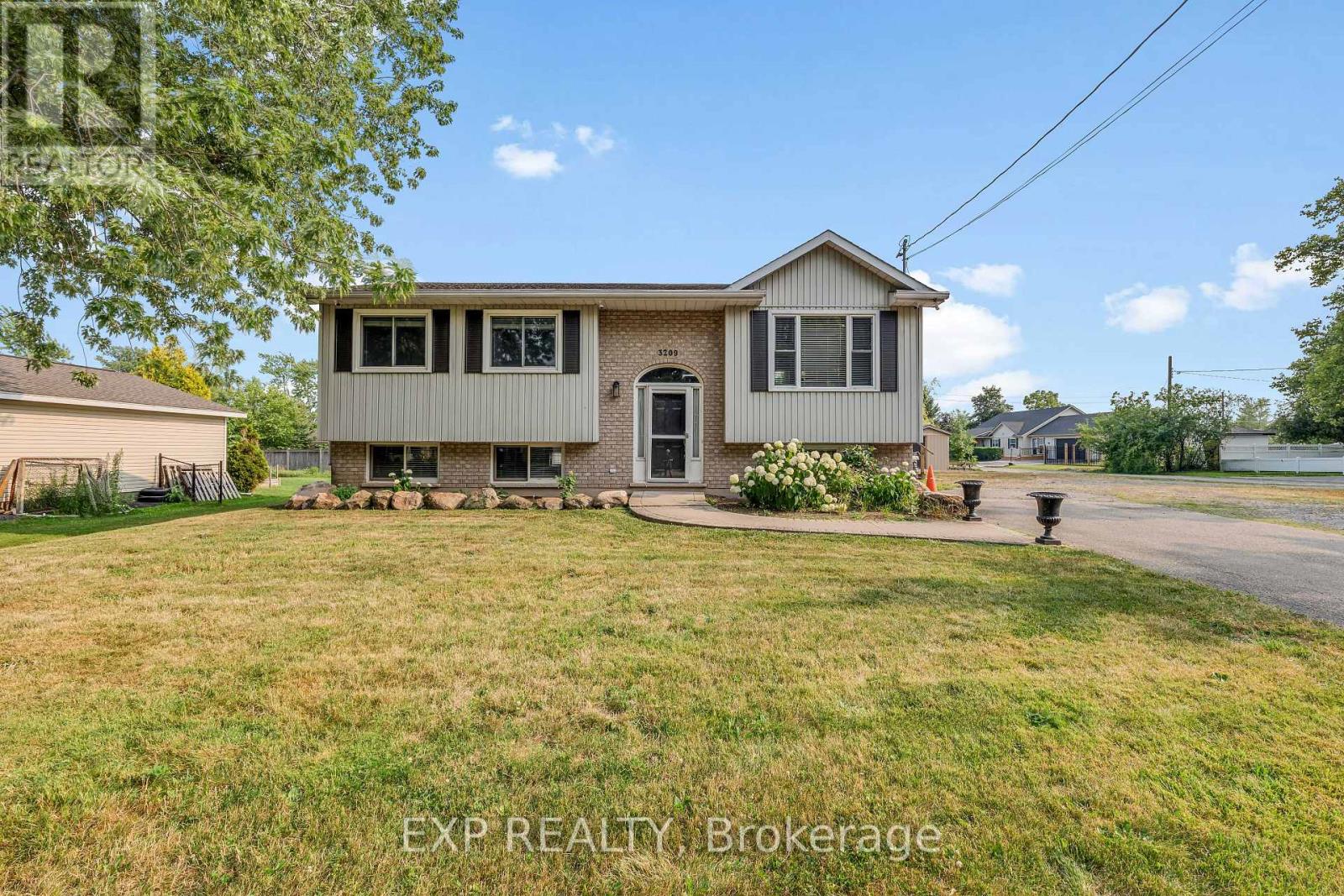 3209 Young Avenue Property Photo 2