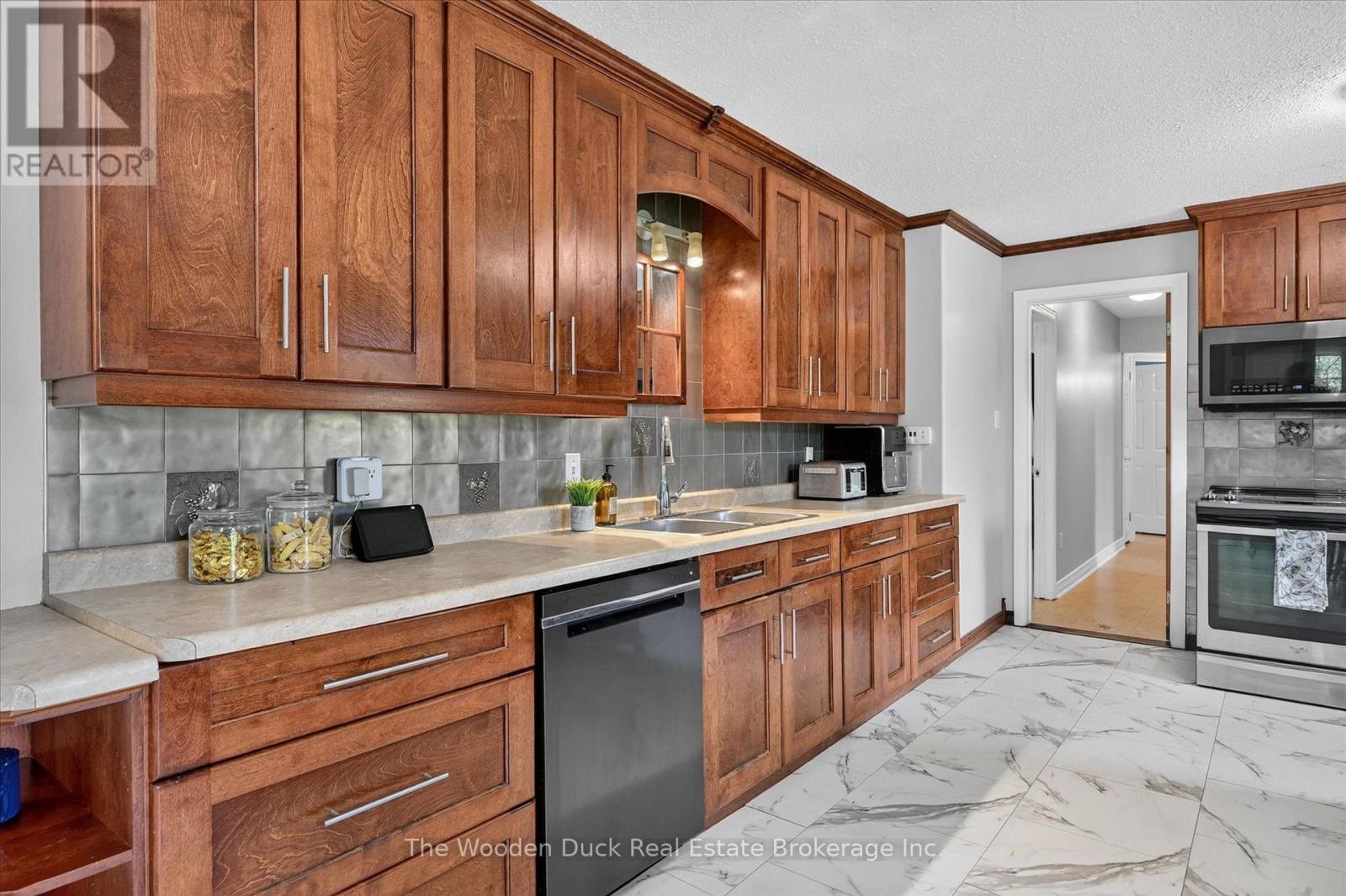 20 Vollering Road Property Photo 8