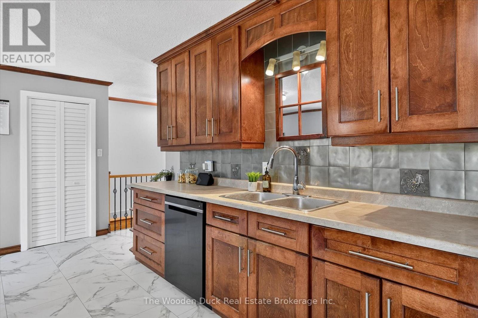 20 Vollering Road Property Photo 10